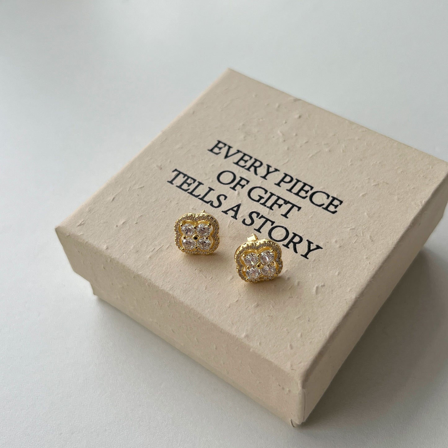 BOUCLES D’OREILLES CAPRI – DORÉES